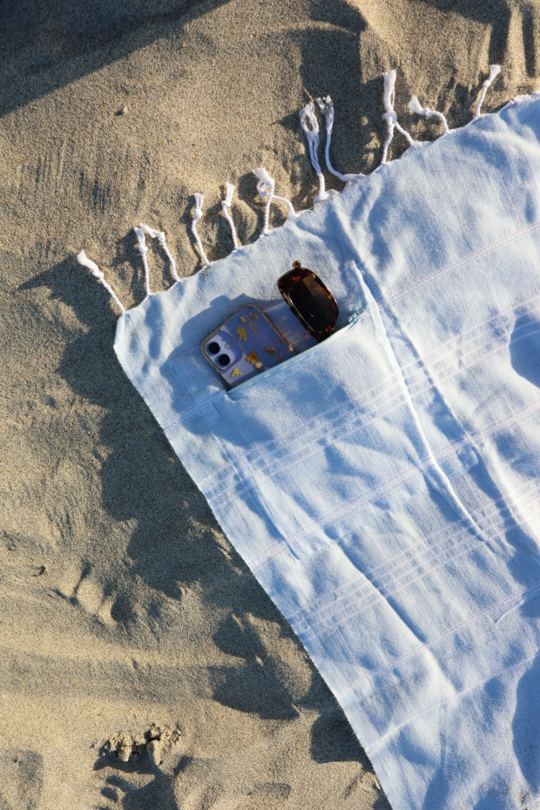Turkish Beach Towel with Zipper Pocket - Baby Blue