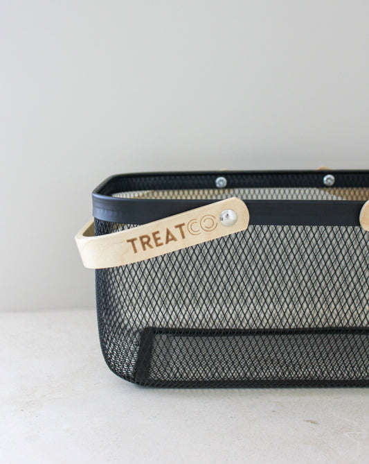 Large Wire Mesh Basket with Wooden Handle