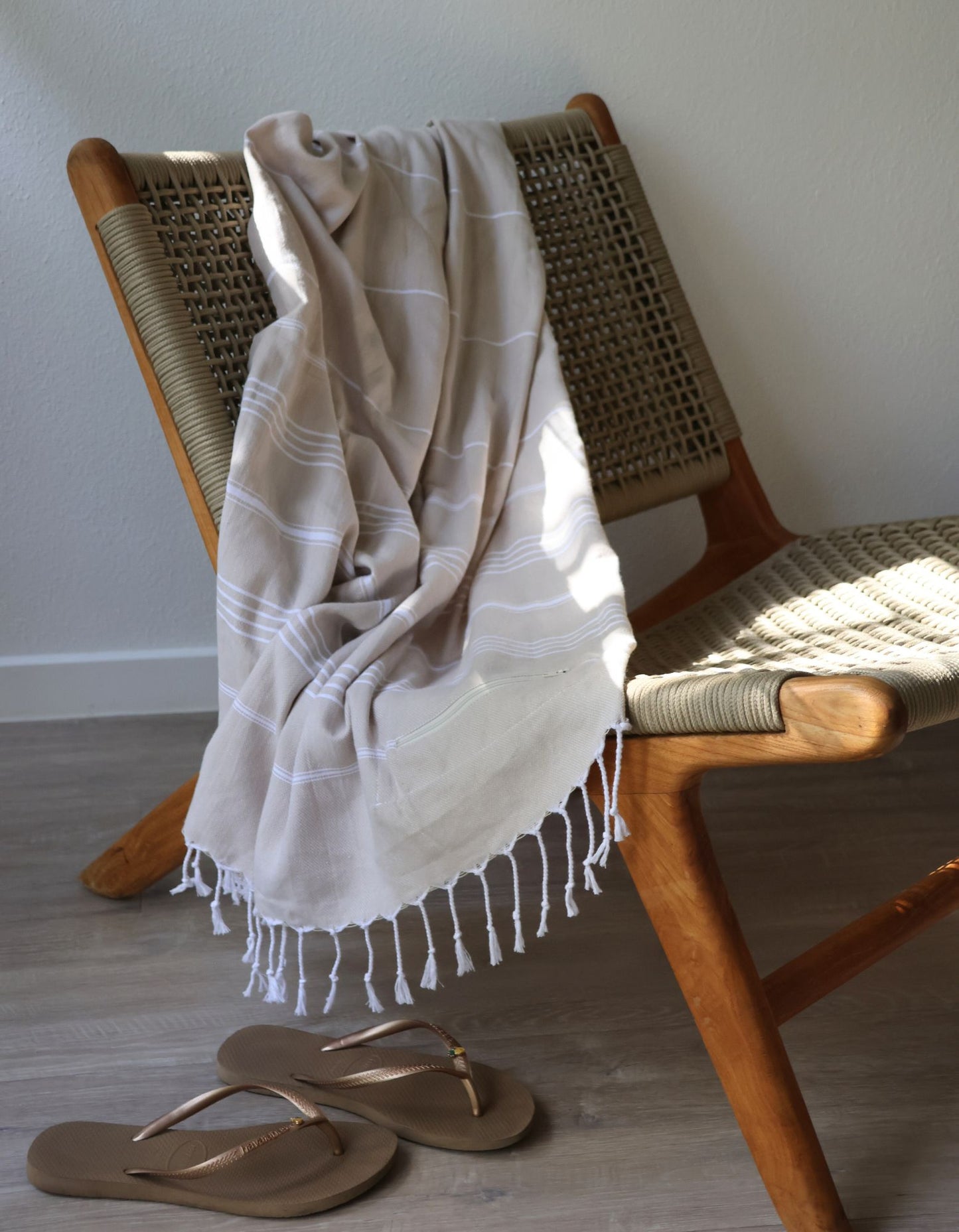 Turkish Beach Towel with Zipper Pocket - Beige
