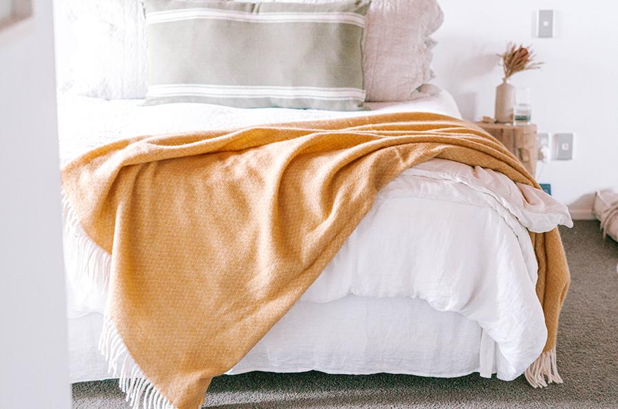 Sand 100% Pure Lamb Wool Throw